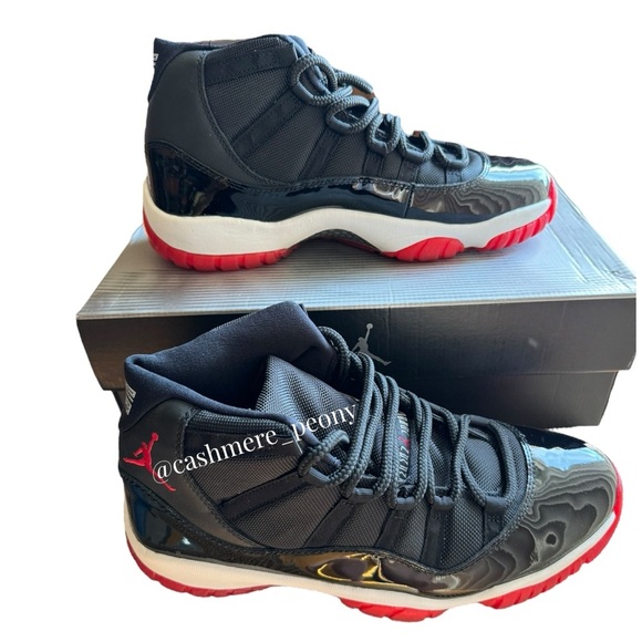 NIB Nike Air Jordan 11 Retro Black/True Red-White 2001 136046-061 DEADSTOCK